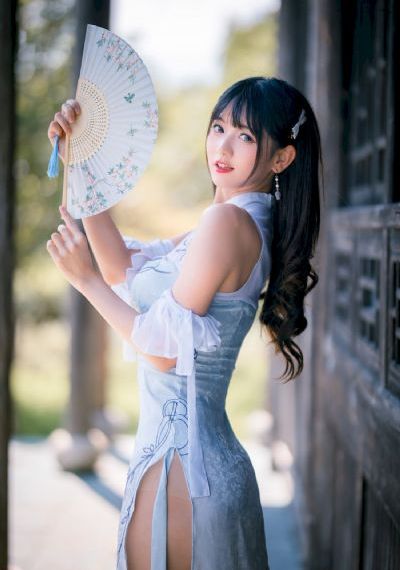 蕾丝女孩